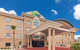 Holiday Inn Express & Suites - Laredo-Event Center Area By Ihg